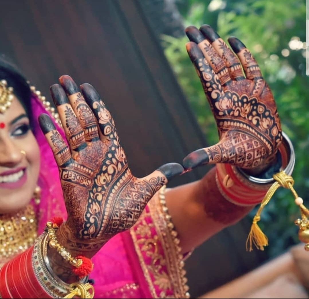 Mehendi Artist in Mehendi Artist in Kalkaji